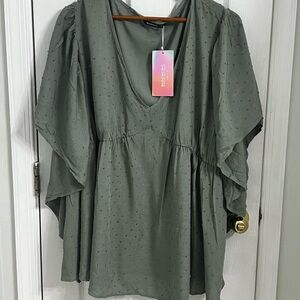 Bloomchic boho olive green flowey baby doll shirt. Size 18- NWT